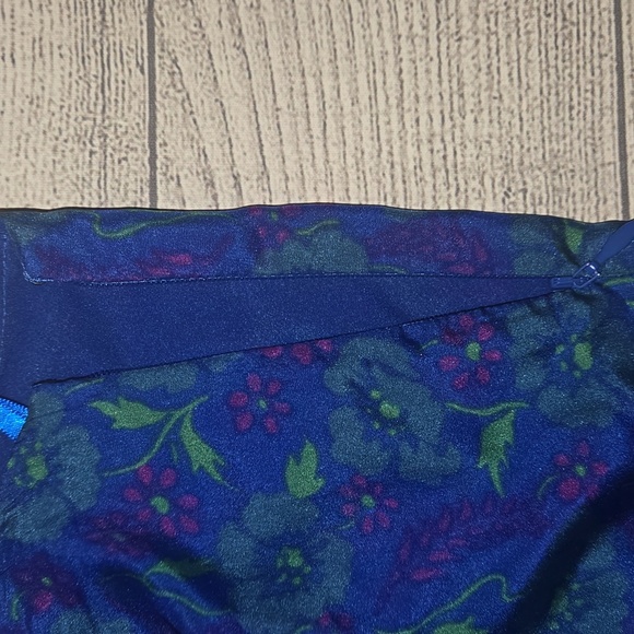 Veronica Beard Lyric Top 100% Silk One-Shoulder Floral Print Blouse Blue Size 2 - Picture 7 of 7